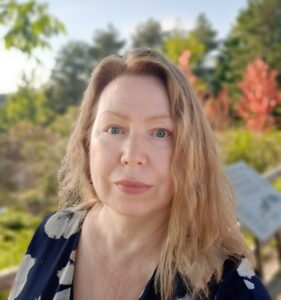 Marion's headshot. 